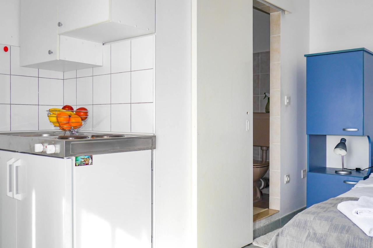Apartments Beach Дуги Рат Екстериор снимка