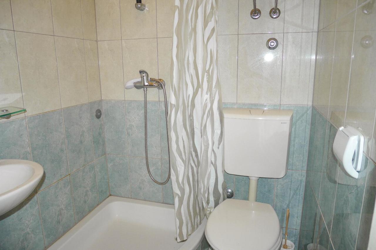 Apartments Beach Дуги Рат Екстериор снимка