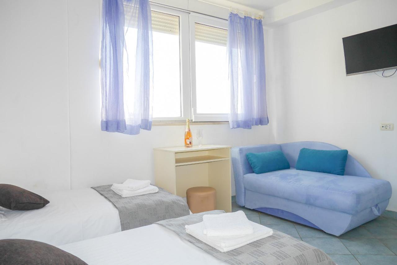 Apartments Beach Дуги Рат Екстериор снимка