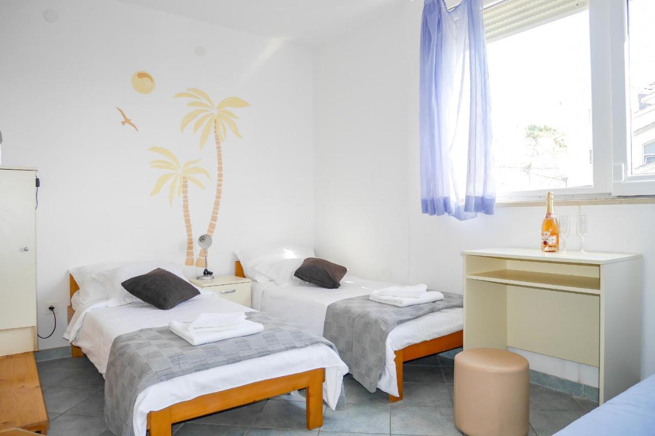 Apartments Beach Дуги Рат Екстериор снимка