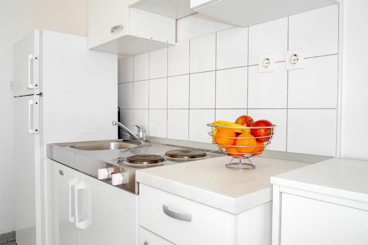 Apartments Beach Дуги Рат Екстериор снимка