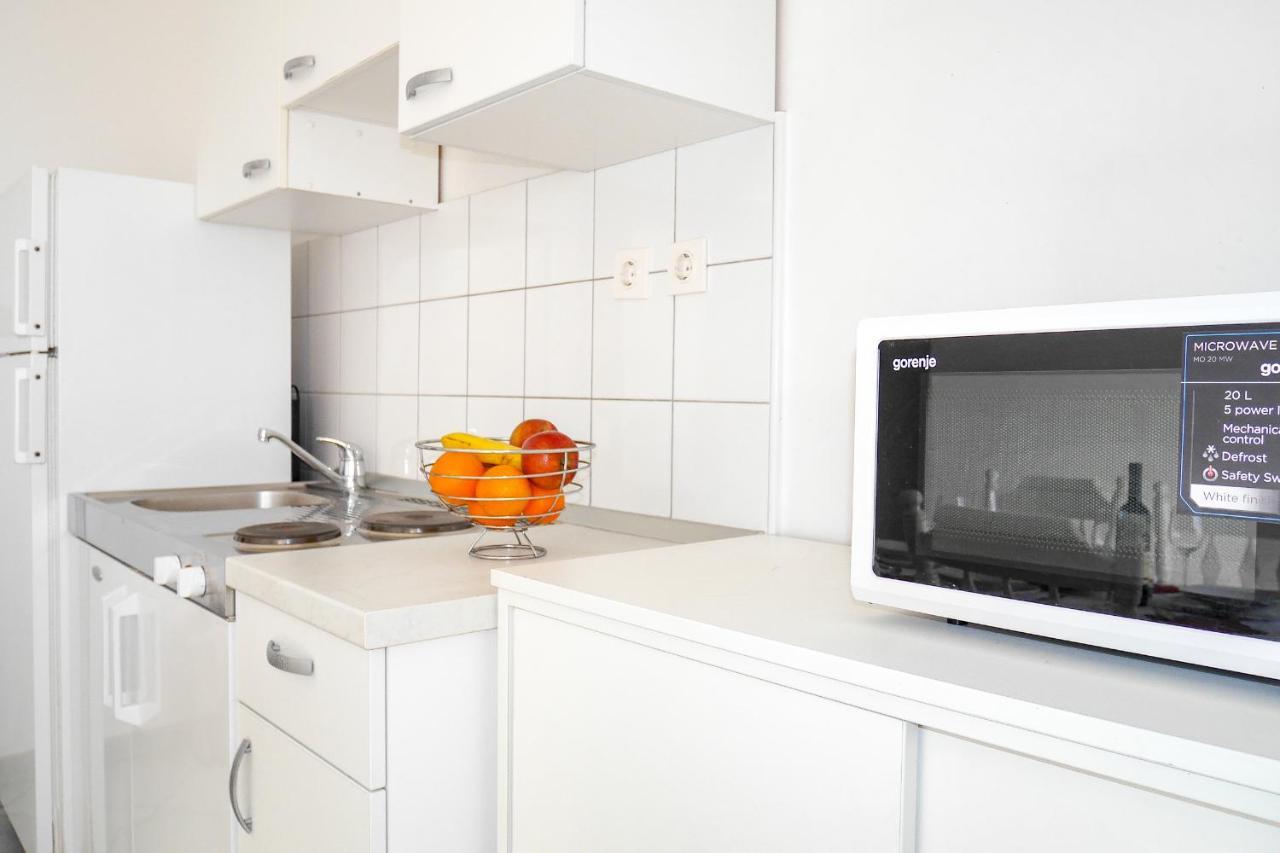 Apartments Beach Дуги Рат Екстериор снимка