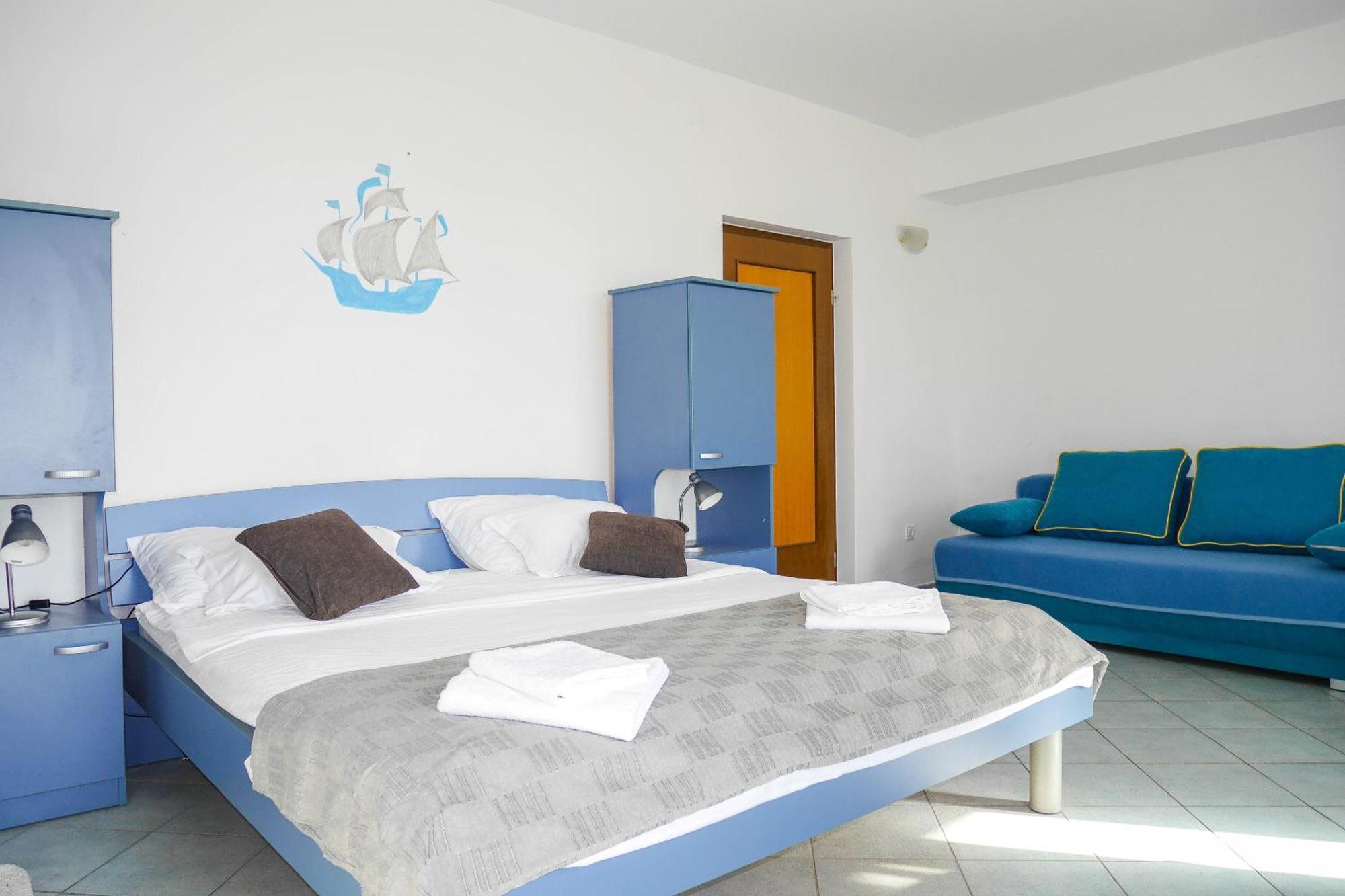 Apartments Beach Дуги Рат Екстериор снимка